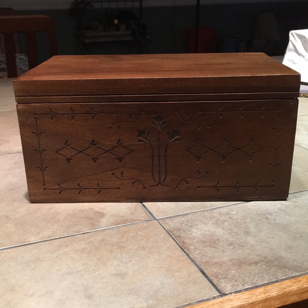 Etched Wood Keepsake Box - Large
